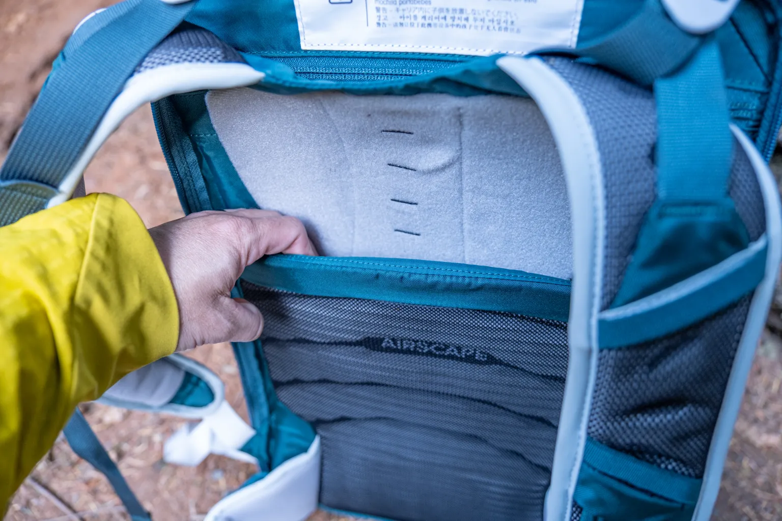 Osprey Poco LT 儿童背带背包,可调节背板 Osprey Poco LT 儿童背带背包,可调节背板