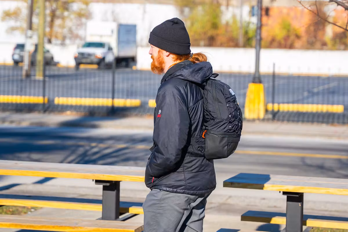 The North Face Borealis 可转换背包侧面 The North Face Borealis 可转换背包侧面