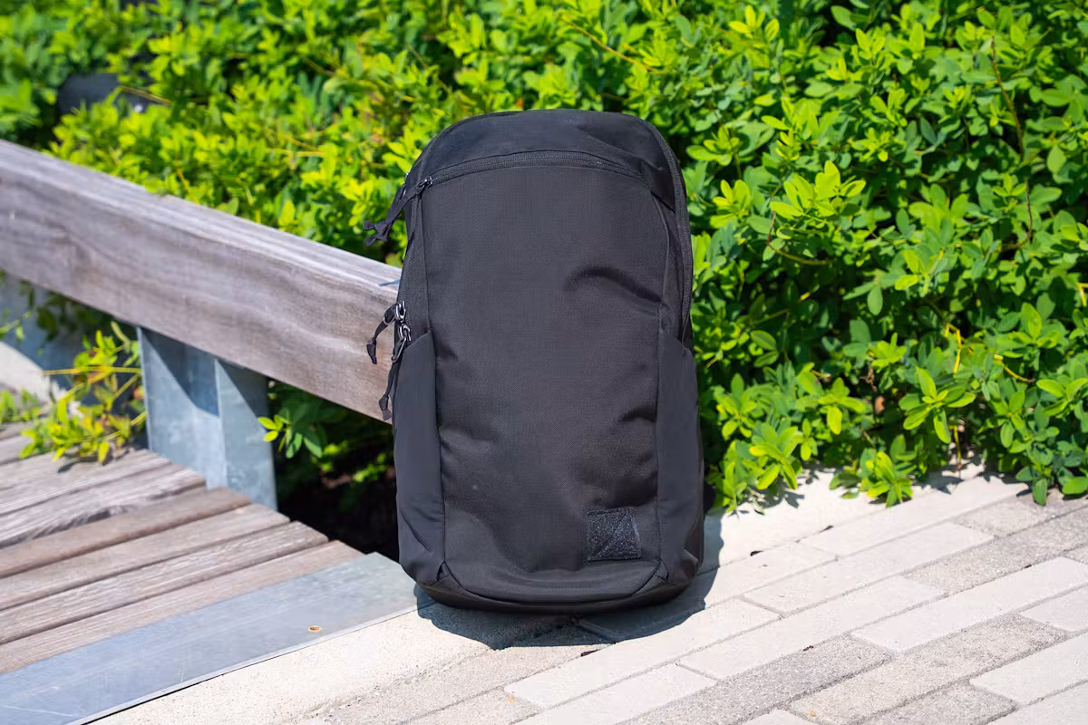 EVERGOODS CIVIC 半拉链衫 22L (V3) 展示 EVERGOODS CIVIC 半拉链衫 22L (V3) 展示