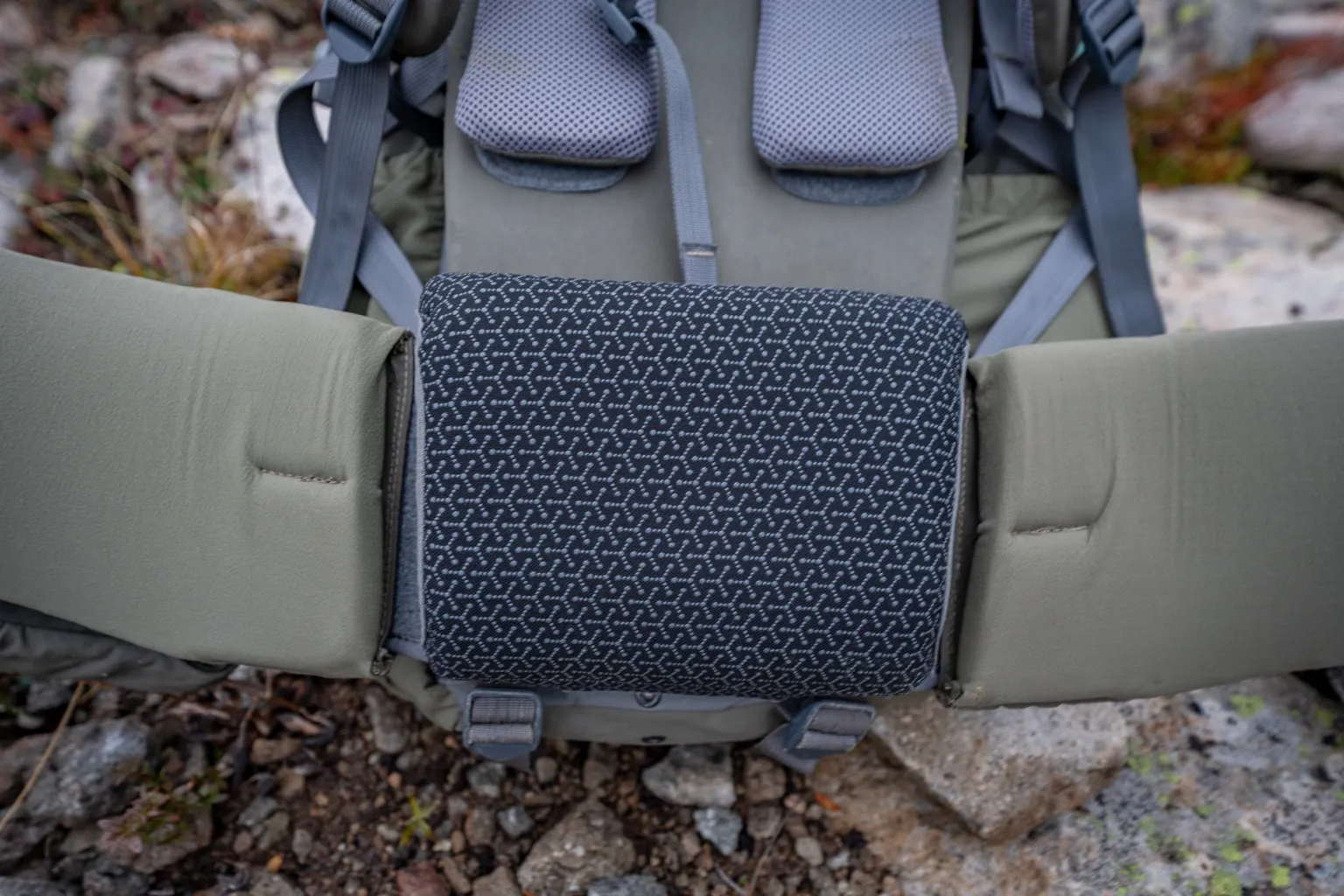 Exo Mountain Gear K3 4800 背部