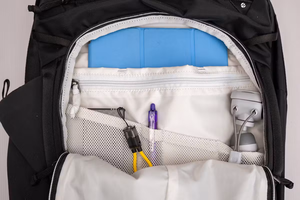 Matador 18L 个人物品旅行包 收纳隔层 Matador 18L 个人物品旅行包 收纳隔层