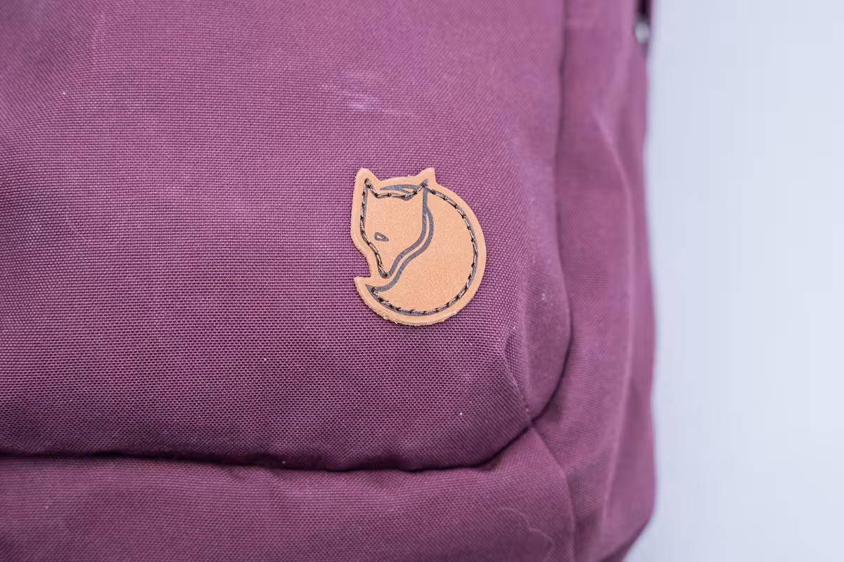 Fjallraven Raven 20L 背包品牌标识 Fjallraven Raven 20L 背包品牌标识