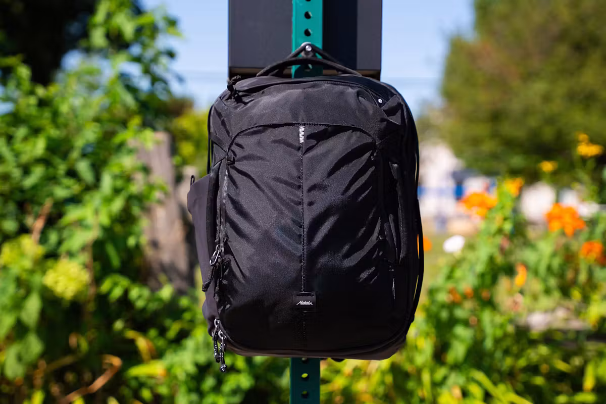 Matador 18L 个人物品旅行包 展示 Matador 18L 个人物品旅行包 展示