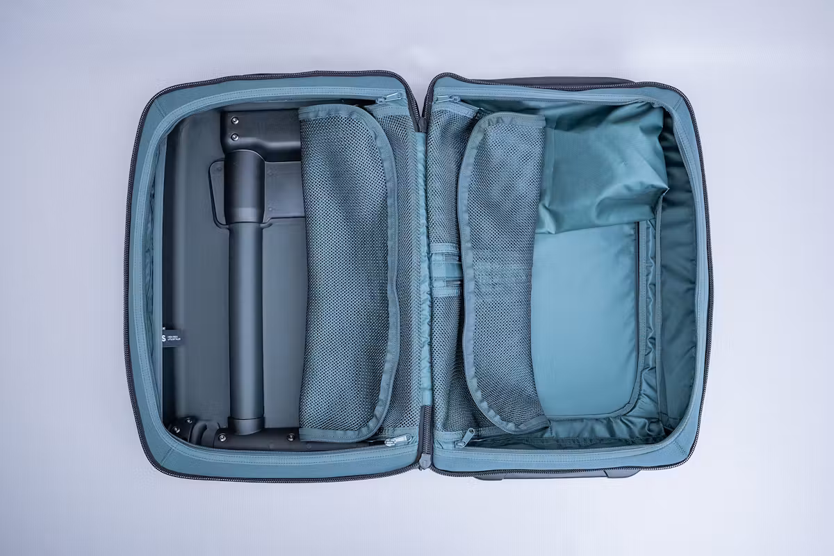 Timbuk2 Copilot 行李拉杆箱空置状态