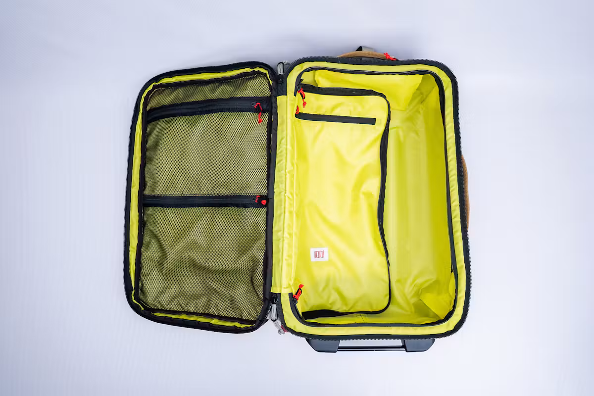 Topo Designs 全球旅行拉杆箱空置状态 Topo Designs 全球旅行拉杆箱空置状态