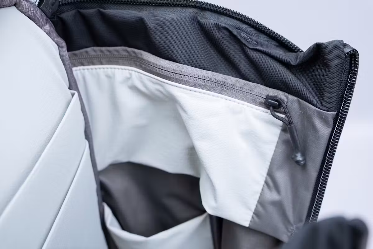 YETI Ranchero 22L 背包内部拉链口袋 YETI Ranchero 22L 背包内部拉链口袋