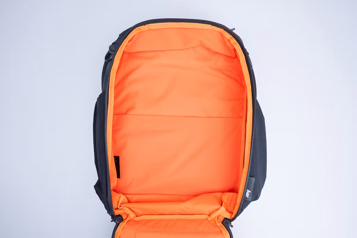 Aer Travel Pack 4 28L 空置状态