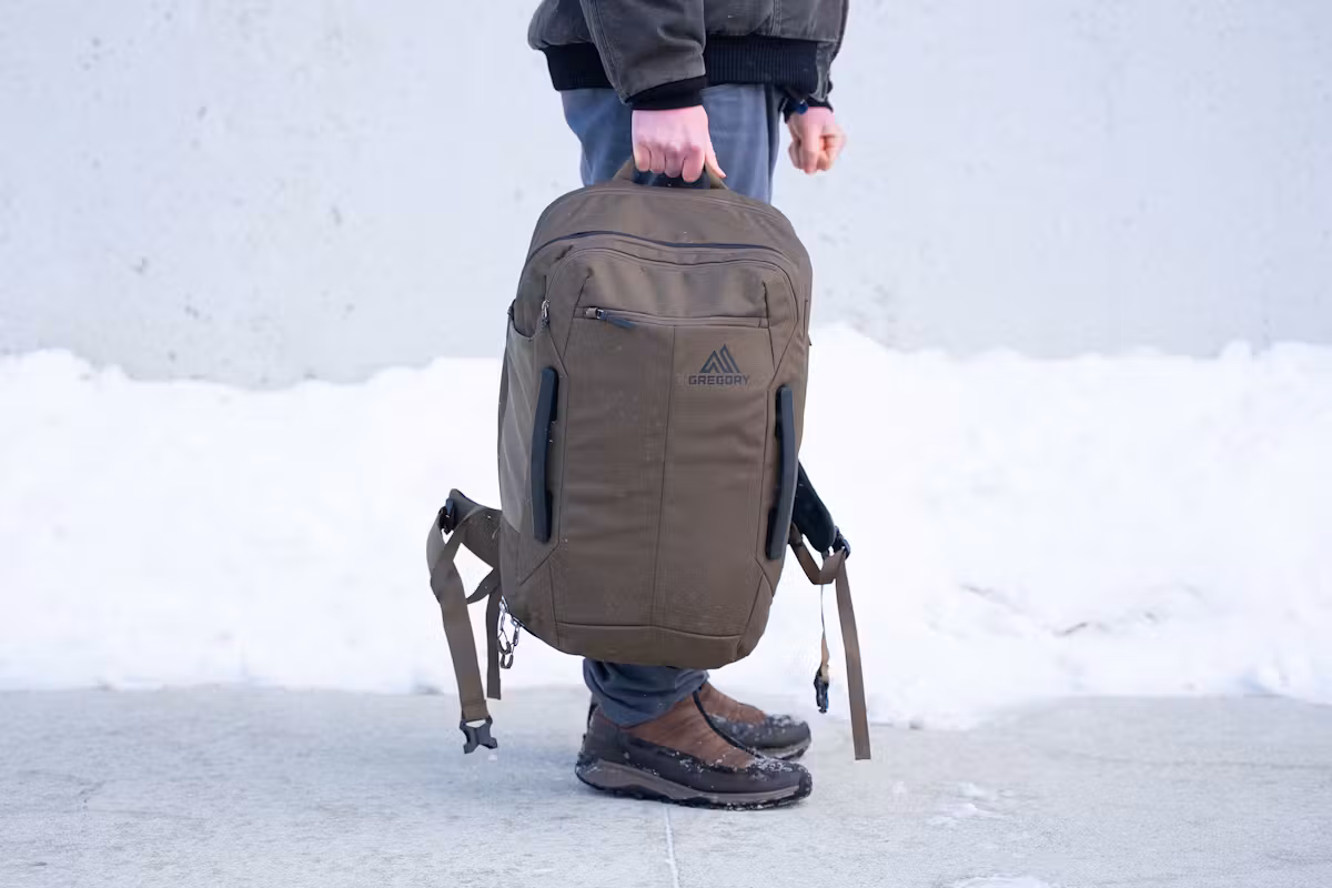 Gregory Border Carry-On 40 (V2) 顶部提手 Gregory Border Carry-On 40 (V2) 顶部提手