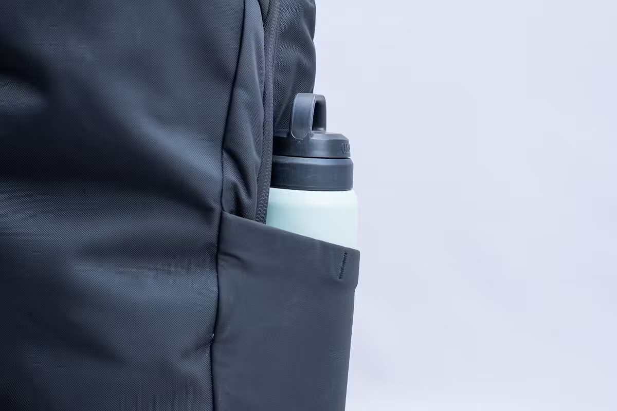 EVERGOODS CIVIC 半拉链 26L V3 水瓶口袋 EVERGOODS CIVIC 半拉链 26L V3 水瓶口袋