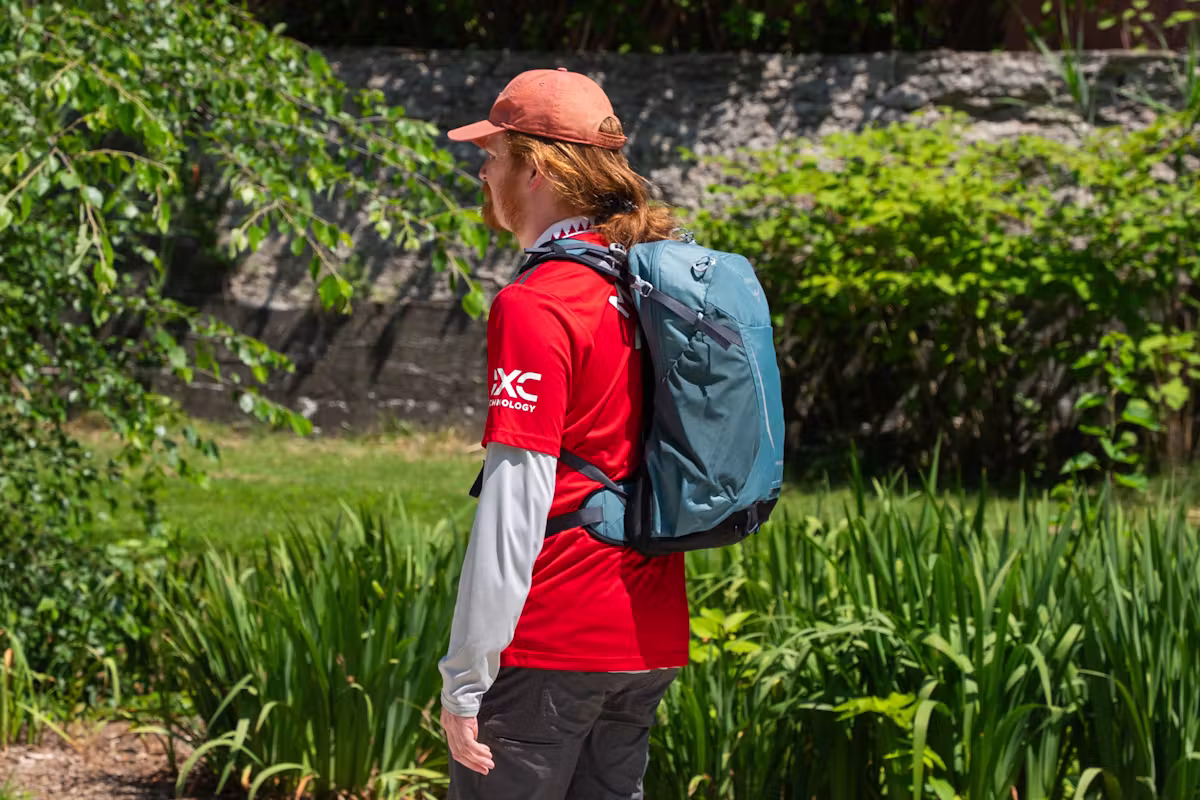 Osprey Hikelite 18 侧面 Osprey Hikelite 18 侧面