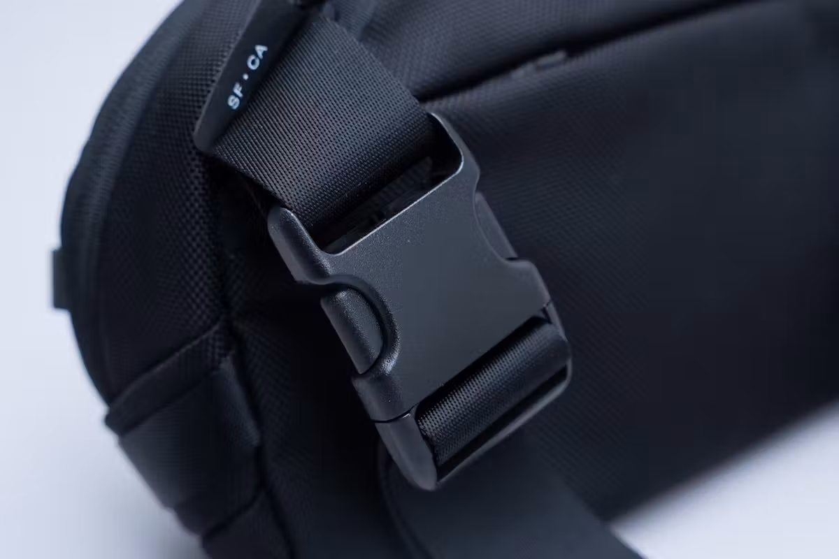 Aer Day Sling 4 扣具