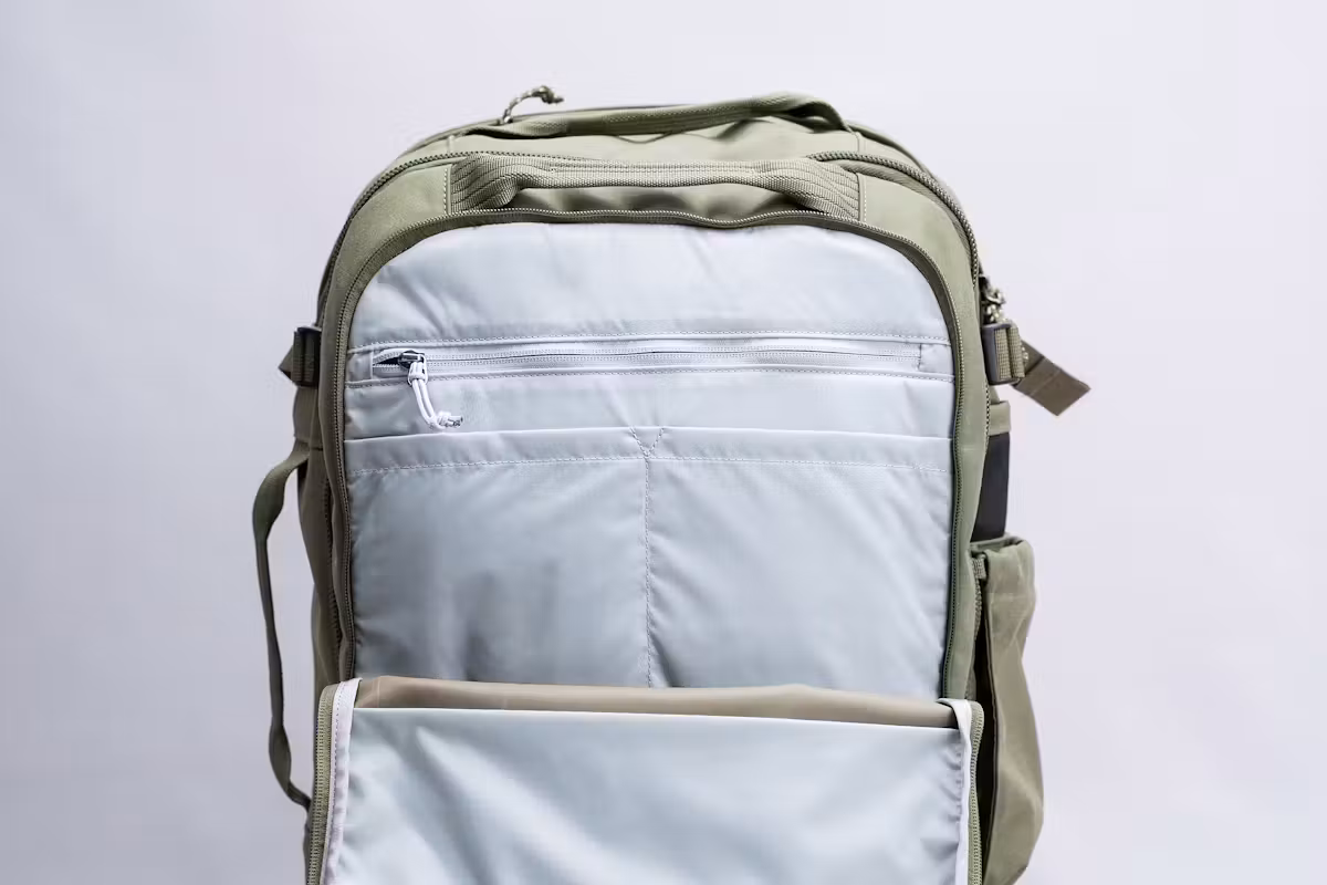 Fjallraven Farden 随身包前部收纳隔层 Fjallraven Farden 随身包前部收纳隔层