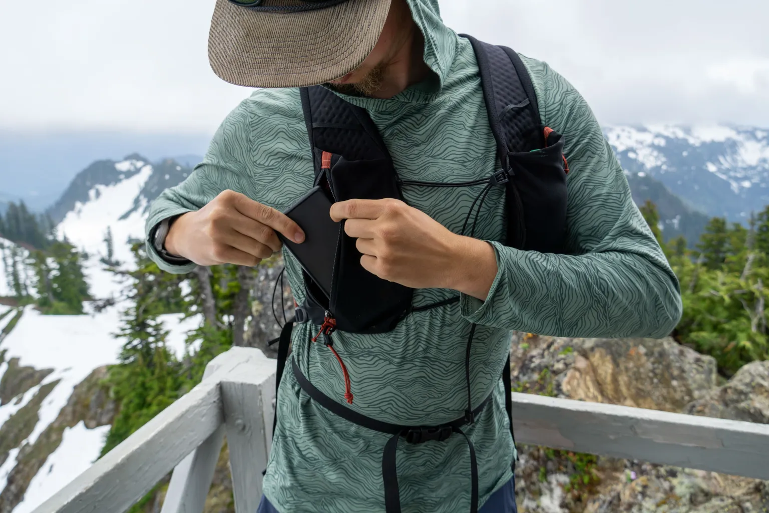 Arc'teryx Aerios 15 跑步背心式口袋 Arc'teryx Aerios 15 跑步背心式口袋
