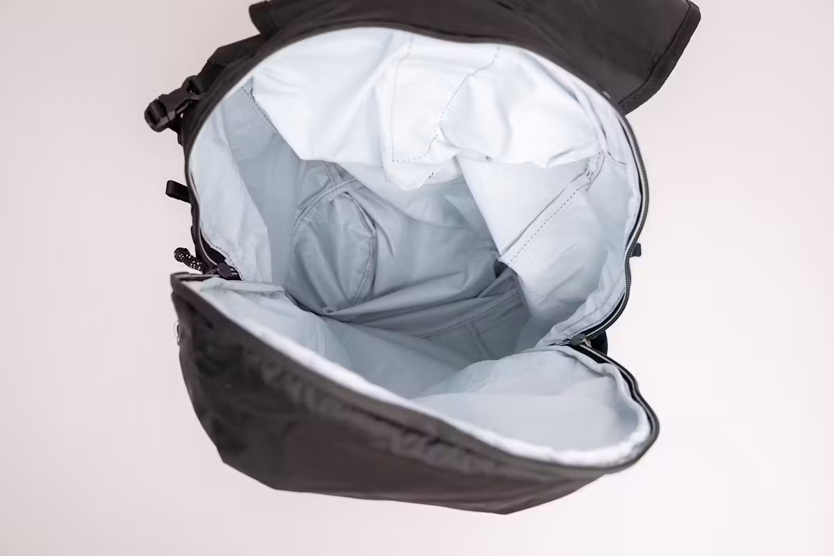Matador 18L 可折叠背包空置状态 Matador 18L 可折叠背包空置状态