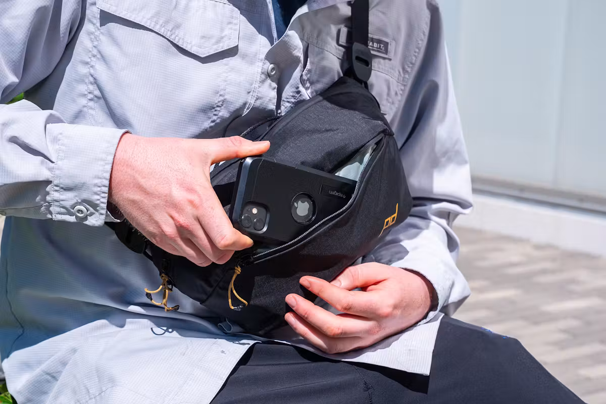 Peak Design Outdoor Sling 4L 使用中 Peak Design Outdoor Sling 4L 使用中