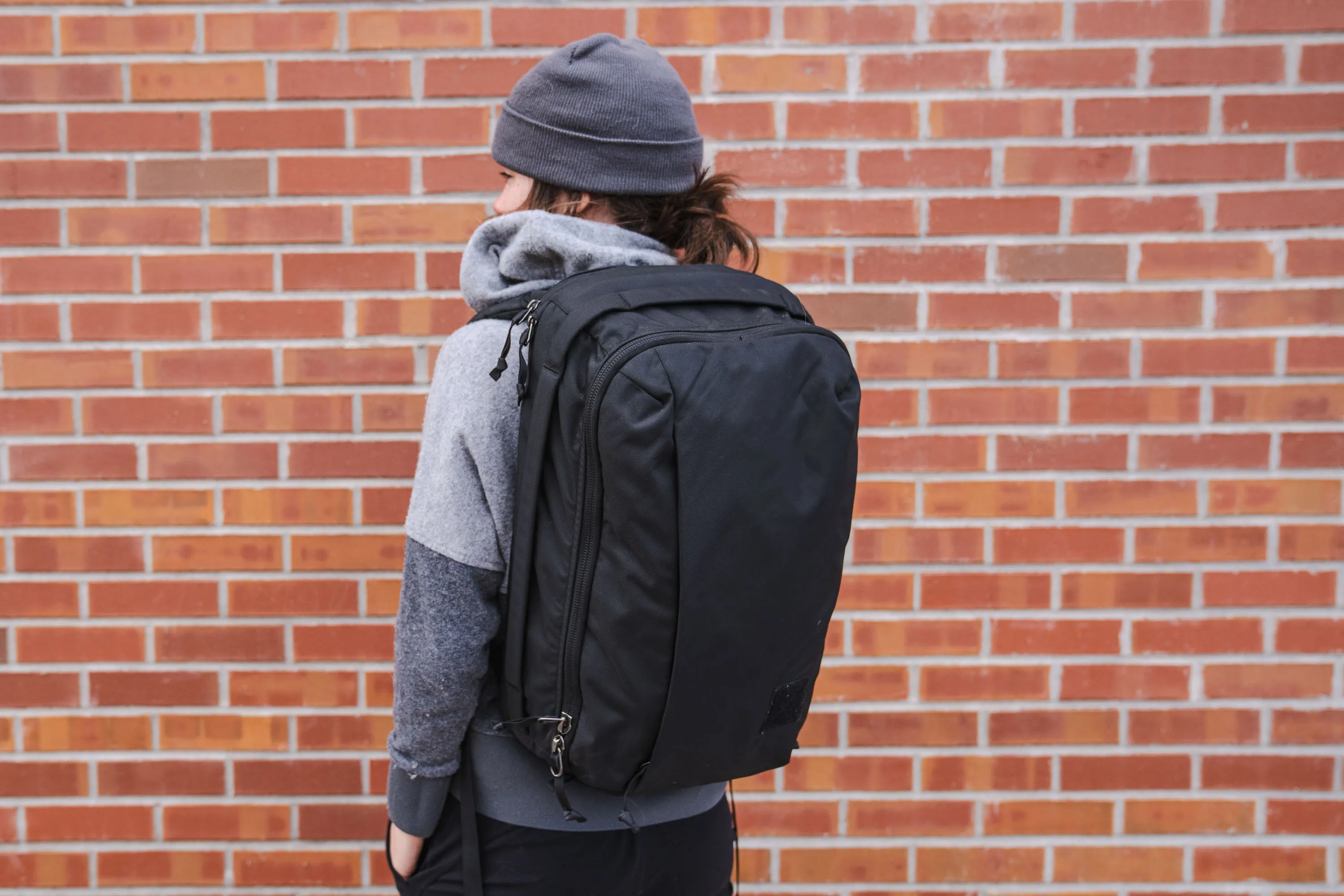 低调外观，强大功能：Evergoods Civic Panel Loader 24L