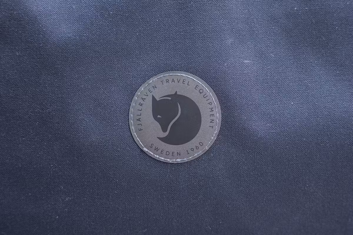 Fjallraven Farden 斜挎包徽标 Fjallraven Farden 斜挎包徽标