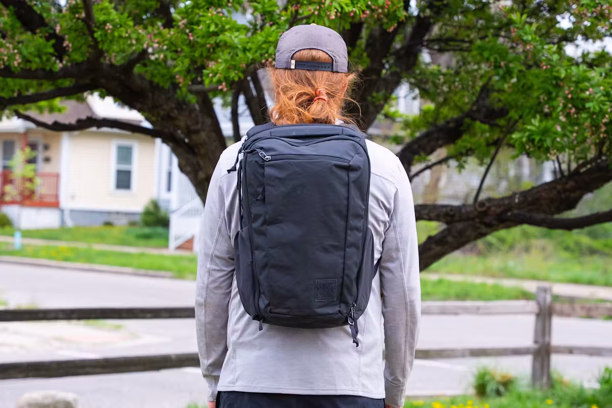 EVERGOODS CIVIC 旅行包 20L (CTB20) 后视图