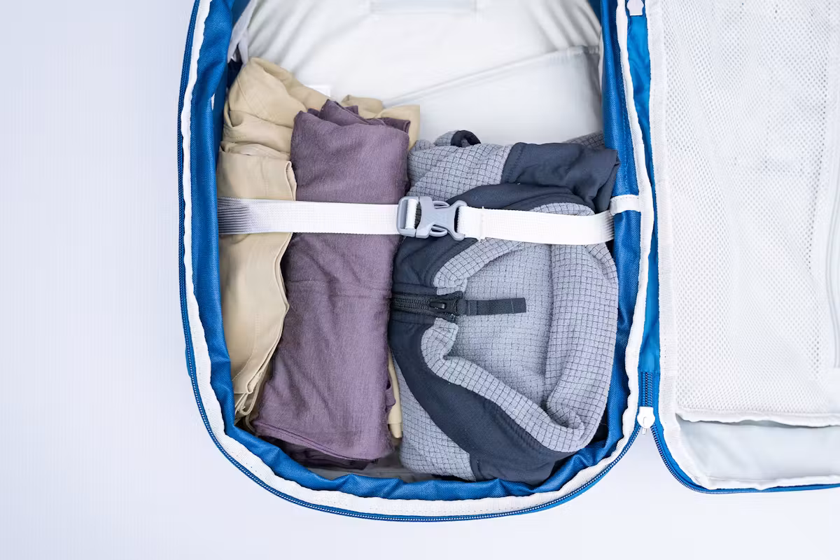 Osprey Daylite 可扩展旅行包 26+6 压缩带 Osprey Daylite 可扩展旅行包 26+6 压缩带