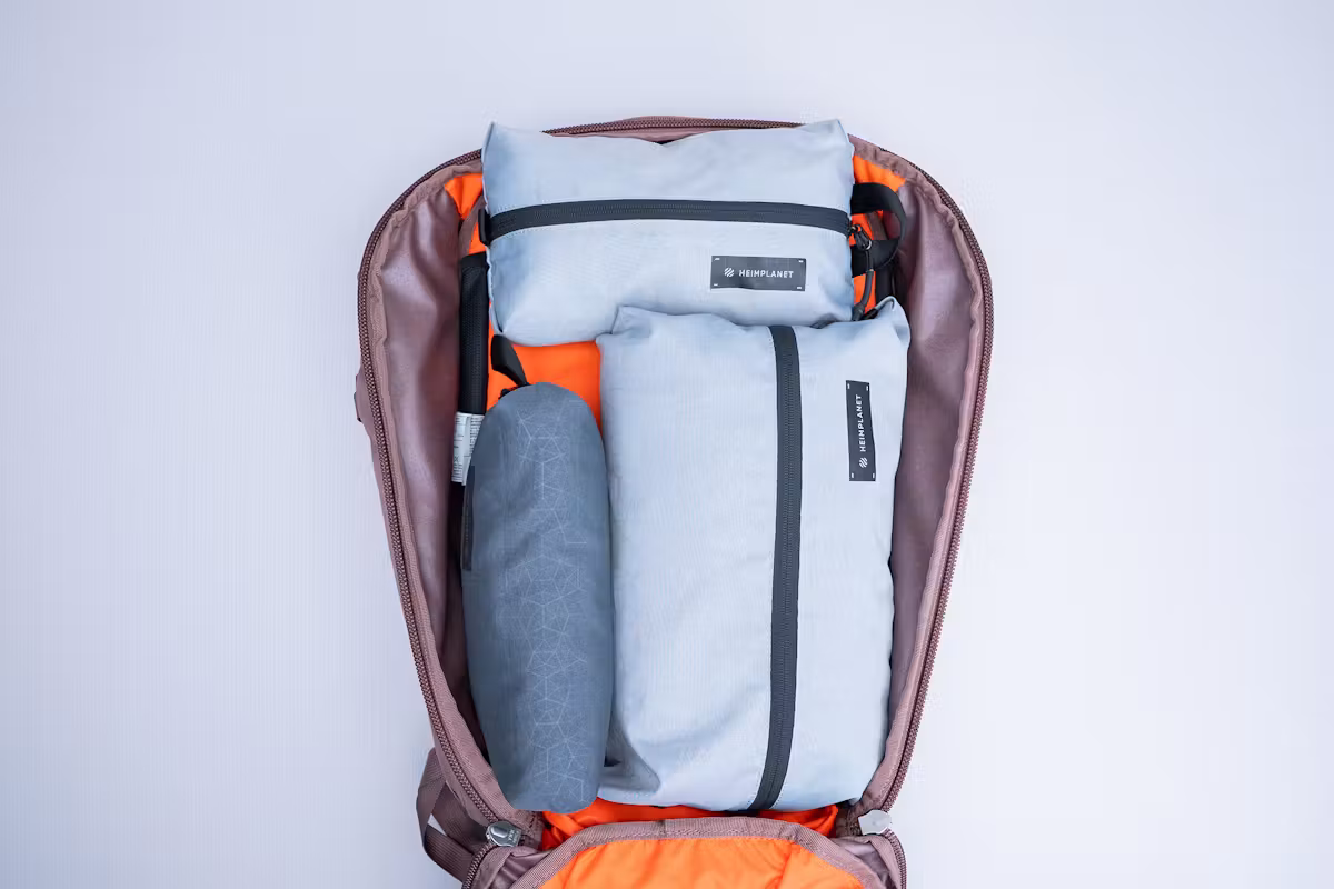 Osprey Metron 24 主仓装满方块收纳袋 Osprey Metron 24 主仓装满方块收纳袋