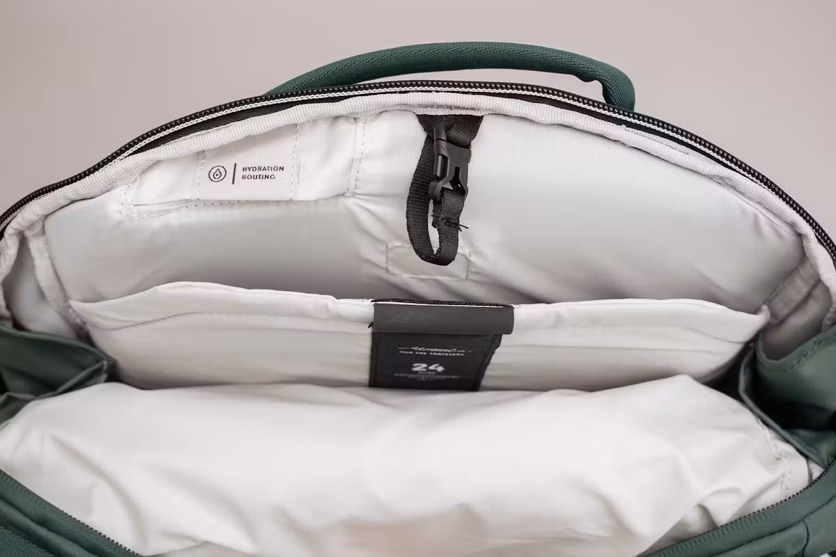Matador 24L 探险背包 笔记本电脑隔层 Matador 24L 探险背包 笔记本电脑隔层