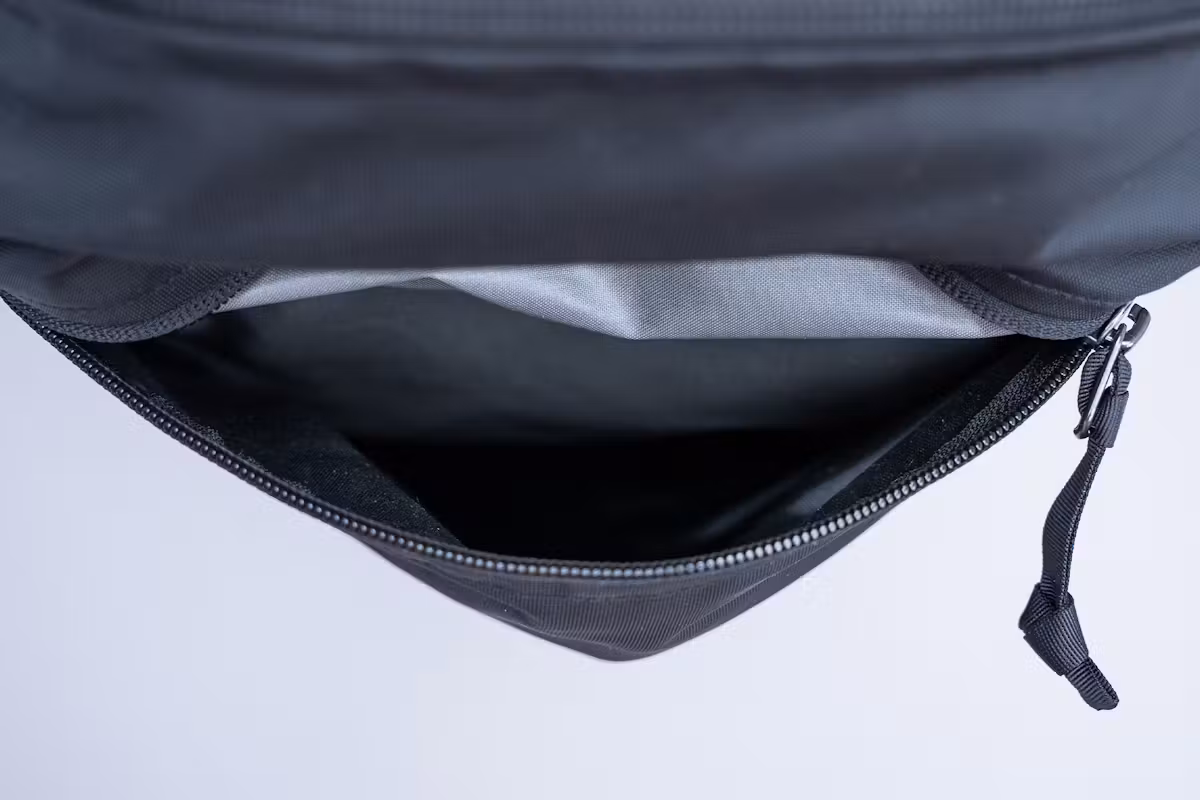 EVERGOODS Mountain Panel Loader 22L (MPL22) 前袋