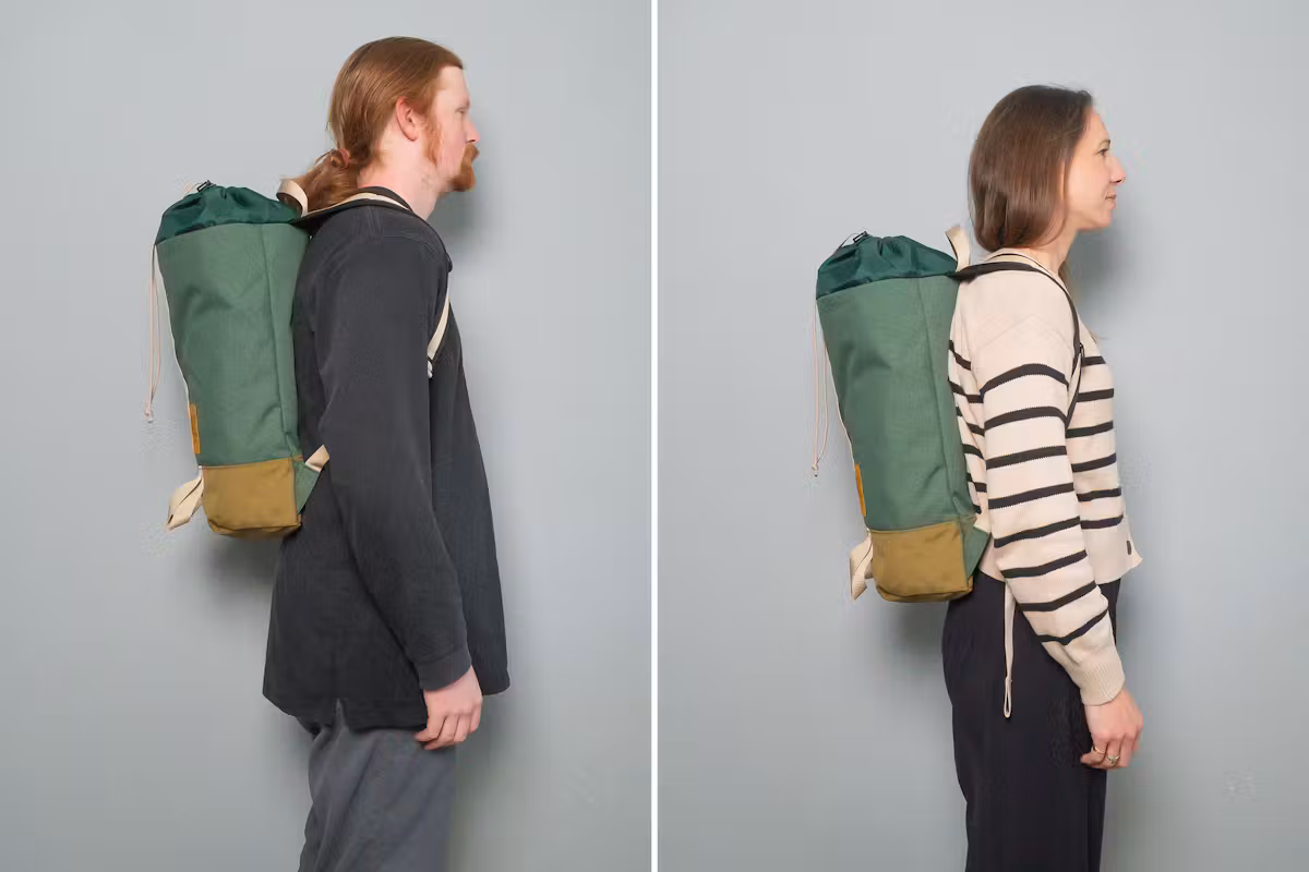 Topo Designs Cosmos 背包并排比较 Topo Designs Cosmos 背包并排比较