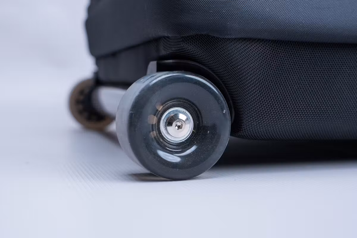 Timbuk2 Copilot 行李拉杆箱轮子