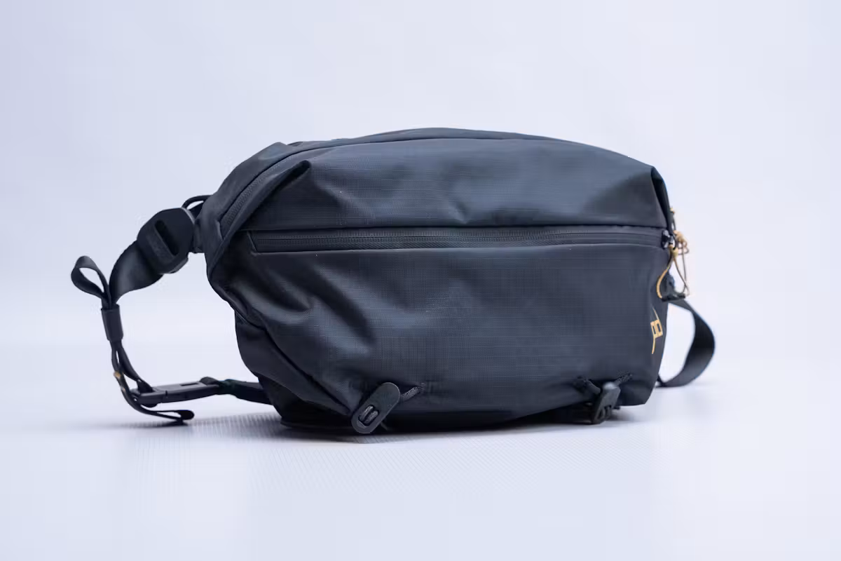Peak Design 户外单肩包 7L 在工作室